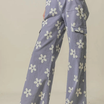 BiBi Flower Printed Side Pocket Wide Pants - Image 11