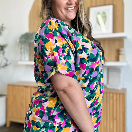 Double Take Full Size Printed V-Neck Short Sleeve Side Slit Top - Image 12