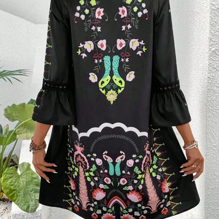 Lace Detail Printed Three-Quarter Sleeve Dress - Image 10
