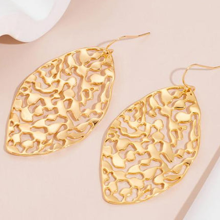 Brass Cutout Leaf Shape Earrings - Image 5