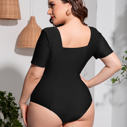 Plus Size Scoop Neck Short Sleeve One-Piece Swimsuit - Image 2