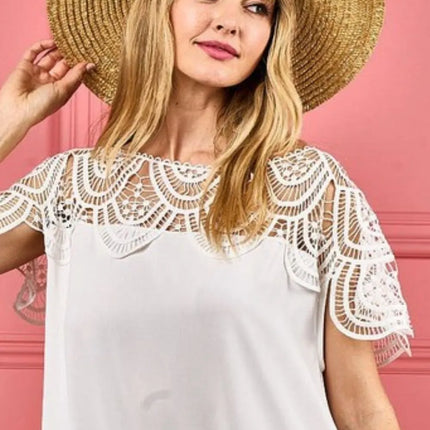 BiBi Crochet Lace Yoke Detailed Wrinkled Top - Image 2