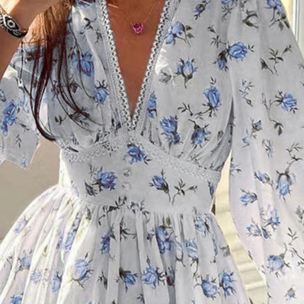 Lace Detail V-Neck Balloon Sleeve Dress - Image 9