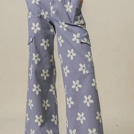 BiBi Flower Printed Side Pocket Wide Pants - Image 10