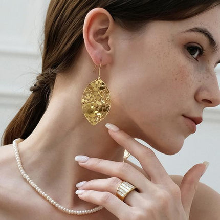 Brass Cutout Leaf Shape Earrings - Image 1