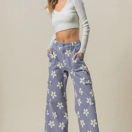 BiBi Flower Printed Side Pocket Wide Pants - Image 16