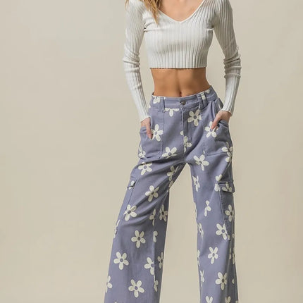 BiBi Flower Printed Side Pocket Wide Pants - Image 9