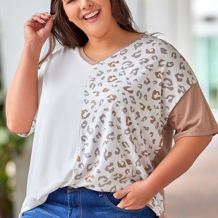 Plus Size Leopard V-Neck T-Shirt - Image 10