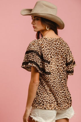 BiBi Leopard Crochet Trim Round Neck Short Sleeve Top - Image 2