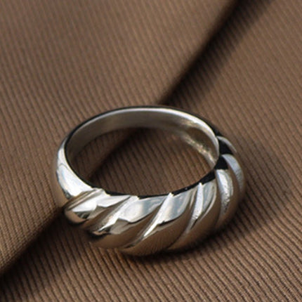 Ribbed Titanium Steel Ring - Image 3