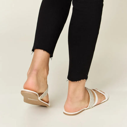 WILD DIVA Rhinestone Strappy Flat Sandals - Image 3