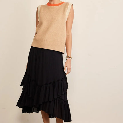 In February Contrast Round Neck Sweater Vest - Image 4