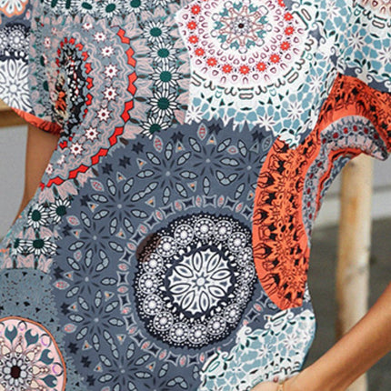 Shiny Printed Round Neck Short Sleeve Tee - Image 3