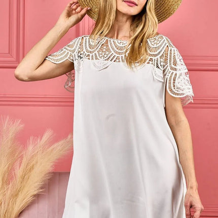 BiBi Crochet Lace Yoke Detailed Wrinkled Top - Image 1