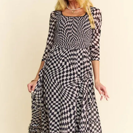 Davi & Dani Printed Checker Mesh Flowy Maxi Dress - Image 7