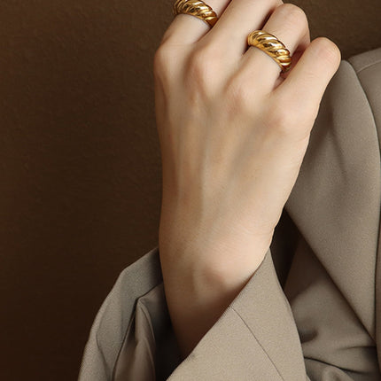 Ribbed Titanium Steel Ring - Image 5